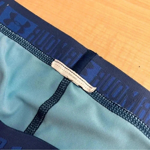 Under armour crop leggings women size XS - Picture 9 of 10